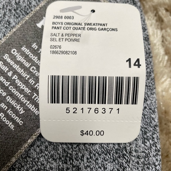 Boys jogging pants, new tags still on - Picture 3 of 3